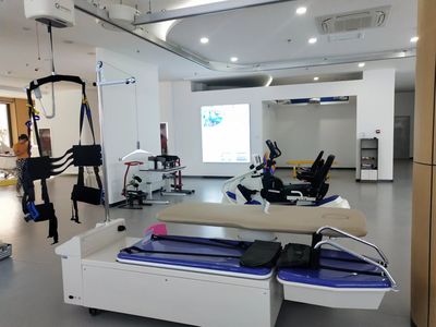 王紹忠一行參觀內蒙古康復輔具暨適老化產品展示服務示范中心，助力銀發經濟新發展